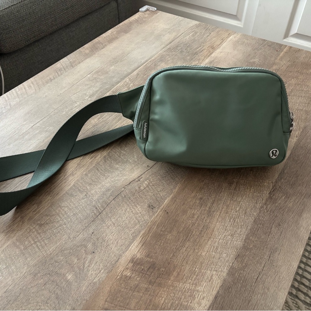 lululemon athletica everywhere belt Bag
